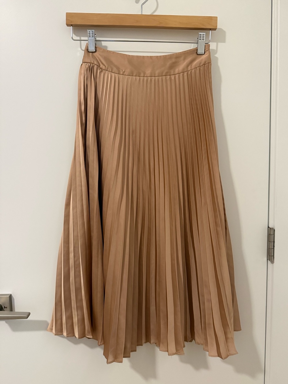 Sezane Dino Skirt in Champagne Size 34